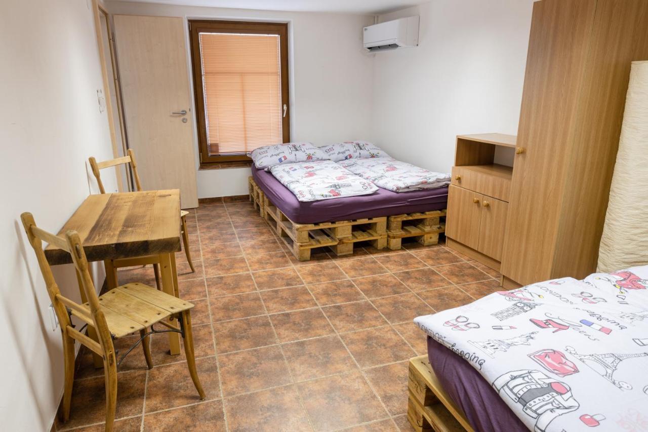 Apartman Cabernet Velké Pavlovice Eksteriør billede
